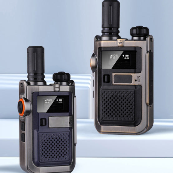 Intelligent public network small walkie talkie