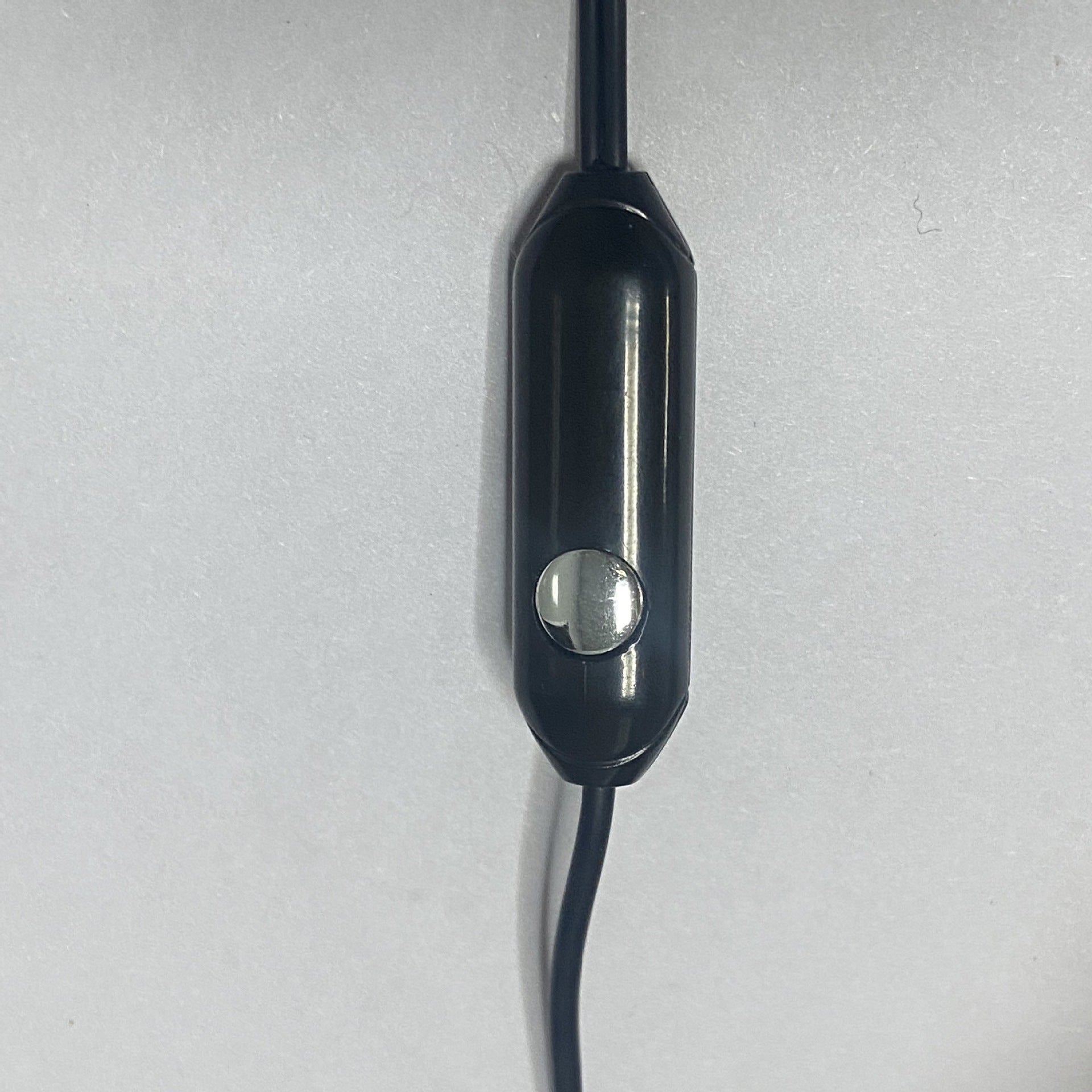 3.5-head wired headphones