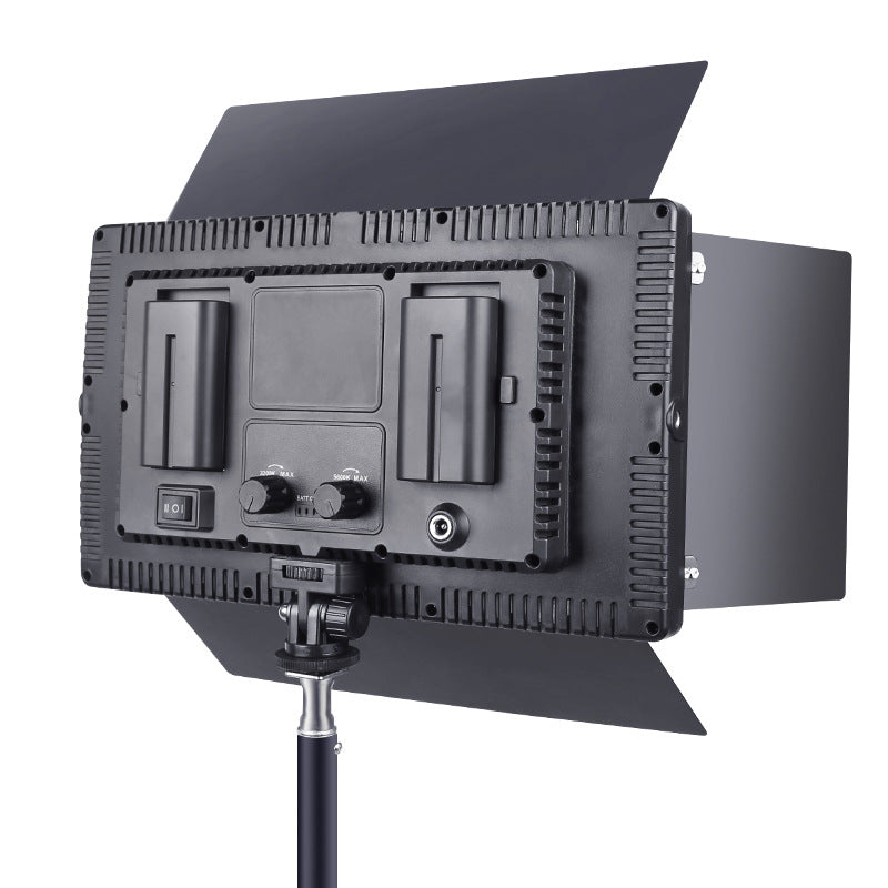 LED600 four leaf shutter photography fill light