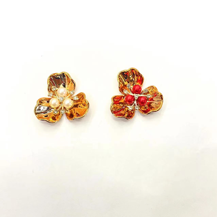 Bead shoe flower