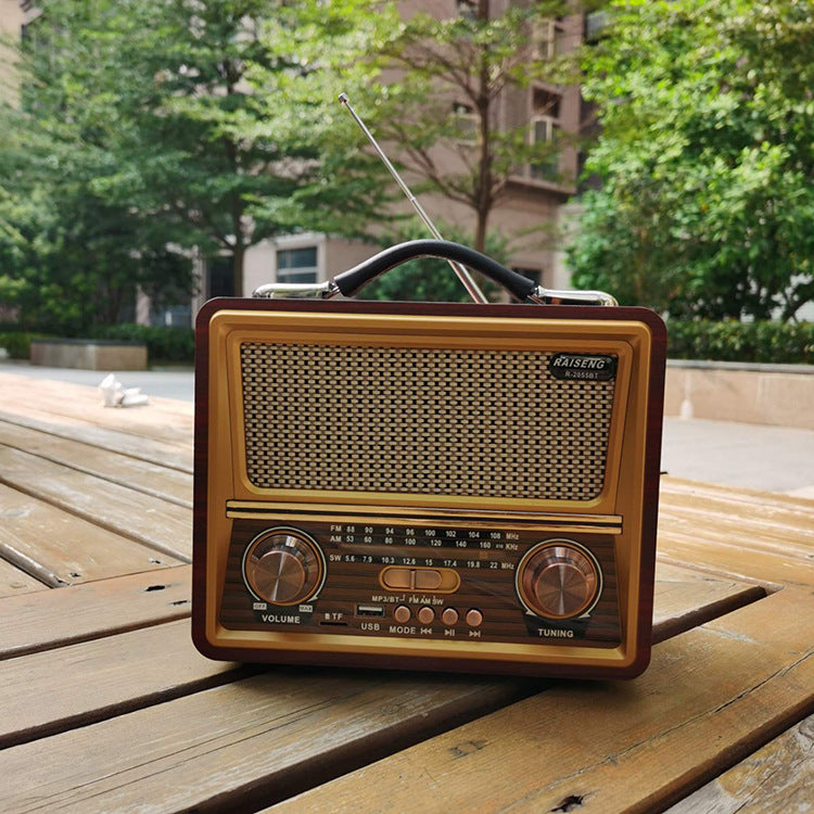 Wooden retro radio with full band card insertion capability